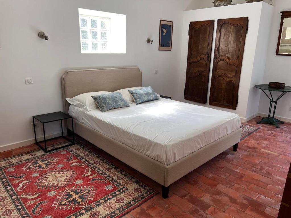Bergerie Bed & Breakfast Montjustin Exterior foto